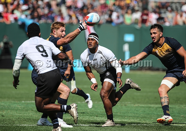 2018RugbySevensSat-25.JPG - Loose ball in the men's championship quarter finals game between Argentina and Fiji at the 2018 Rugby World Cup Sevens, Saturday, July 21, 2018, at AT&T Park, San Francisco. Fiji defeated Argentina 43-7. (Spencer Allen/IOS via AP)